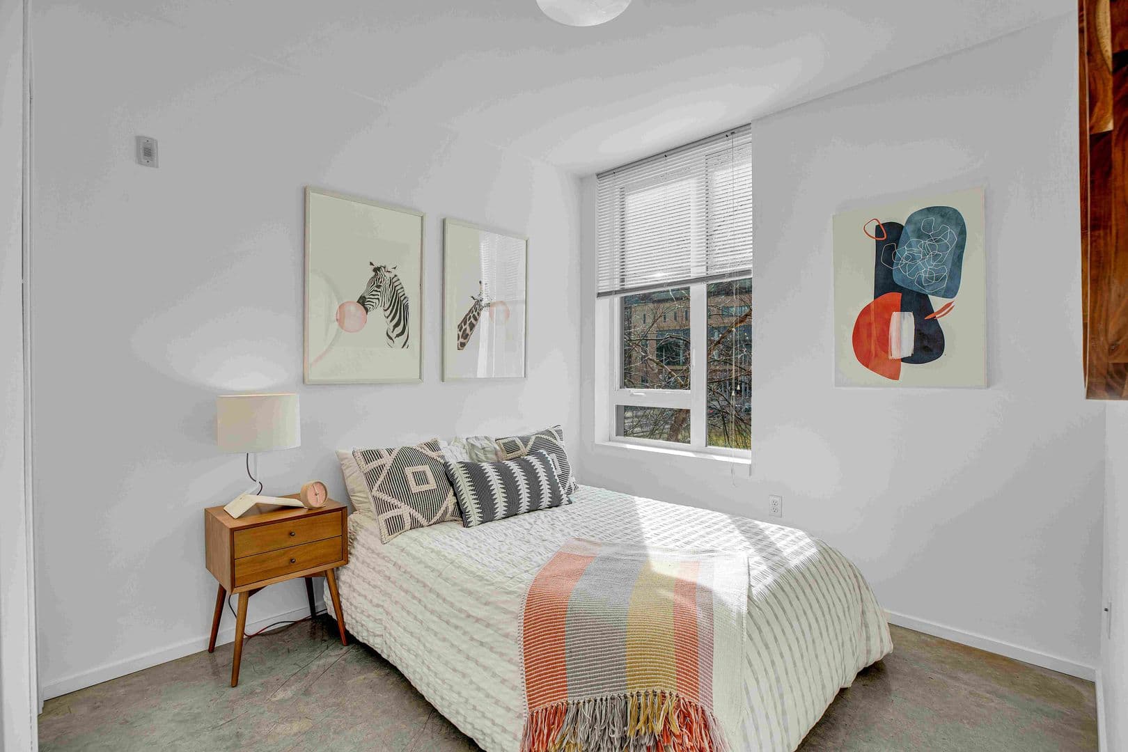 PORTLAND Apartment: 3155 S. MOODY AVE