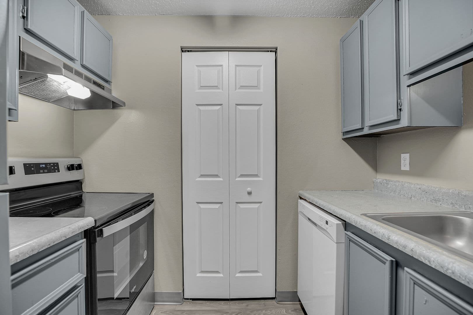 BEAVERTON Apartment: 3660 SW 117TH AVE