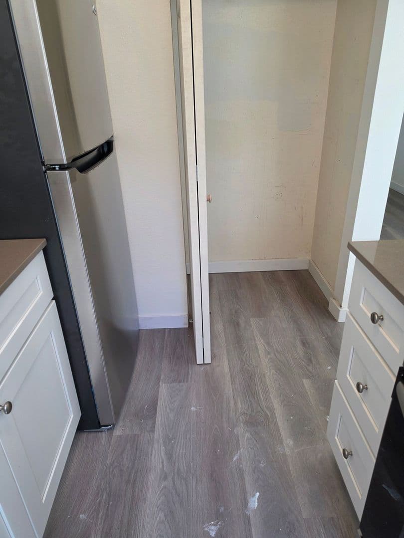 SHERWOOD Apartment: 21985 SW SHERWOOD BLVD