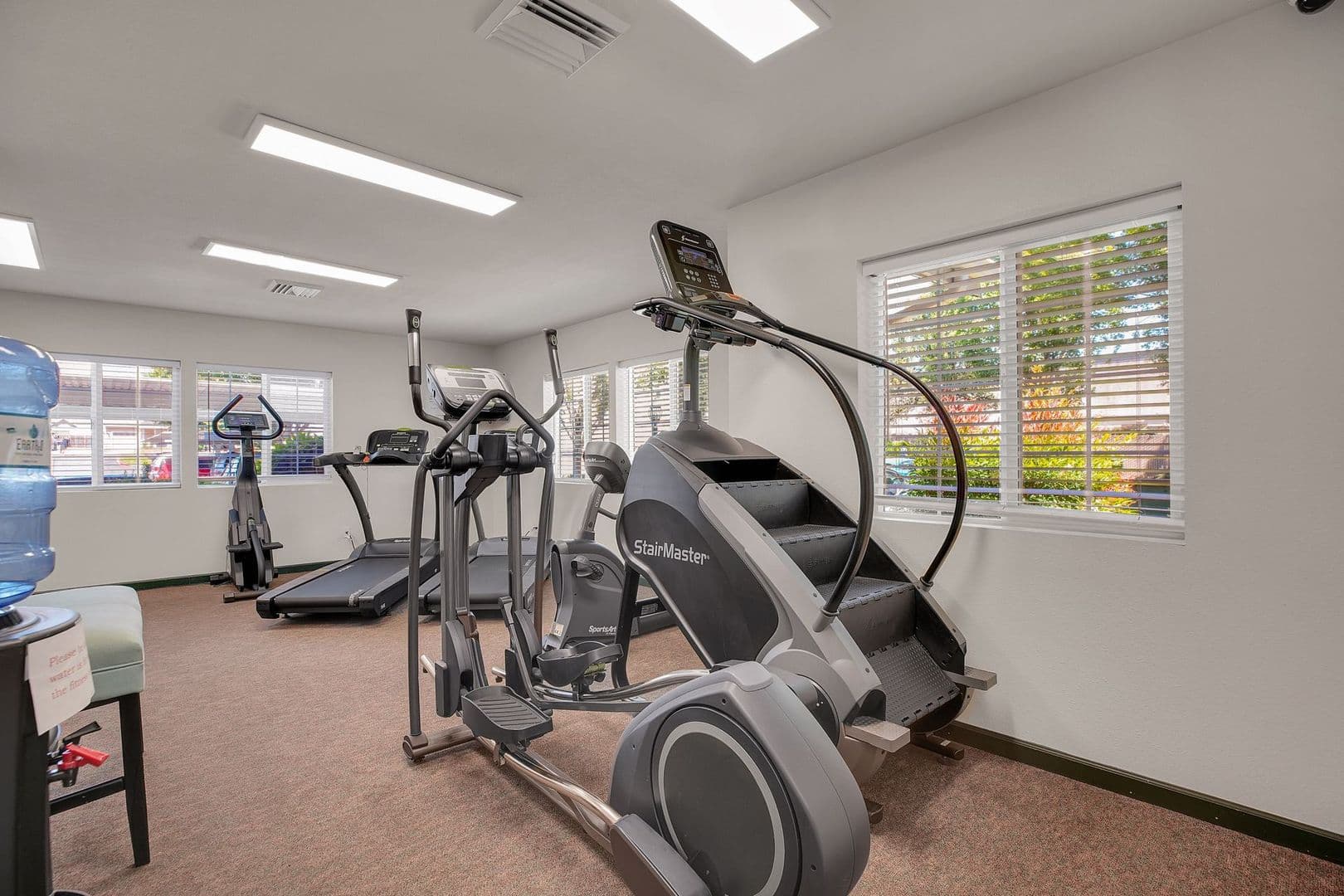 SALEM Apartment: 1194 BARNES ROAD, SE