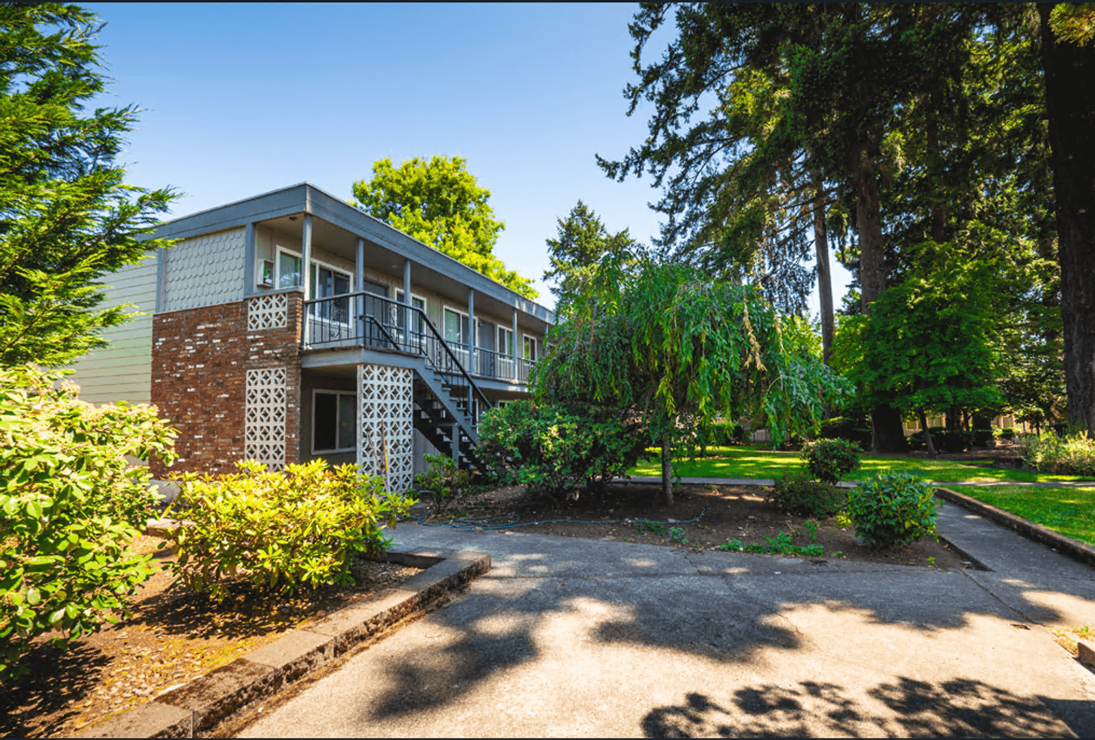 PORTLAND Apartment: 1538 SE 122ND AVE