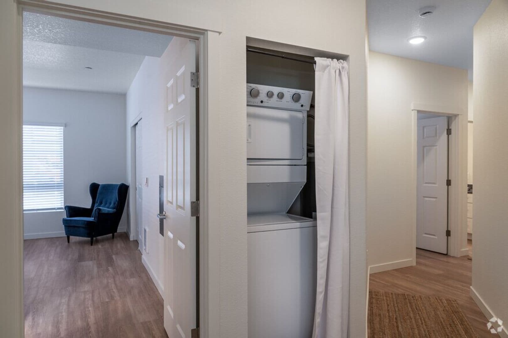 FAIRVIEW Apartment: 22025 NE HALSEY ST.