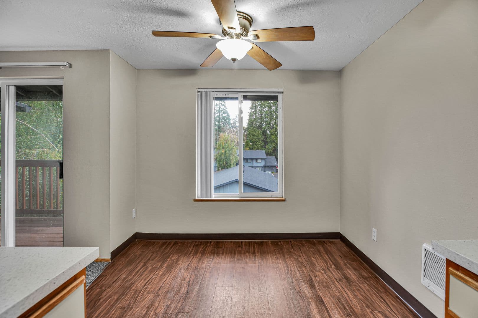 SALEM Apartment: 3872-3886 LIBERTY RD S
