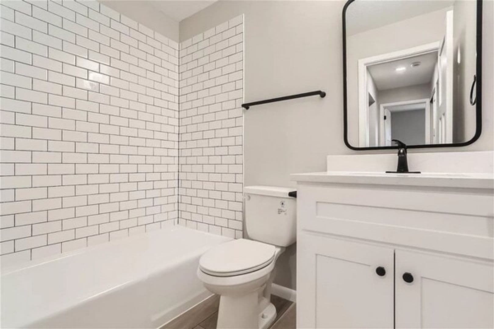 New Hope Apartment: 8100 36th Ave N
