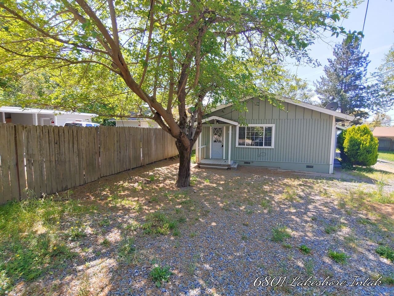 Lucerne House: 6801 Lakeshore Blvd