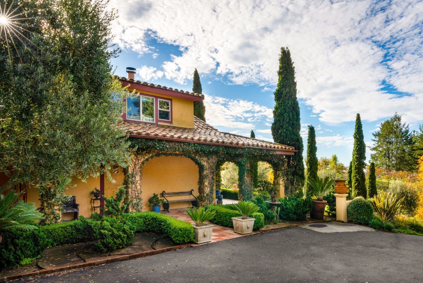 Occidental House: 17580 Taylor Lane
