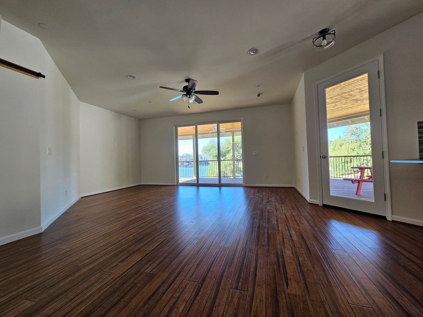Hidden Valley Lake, House: 18591 North Shore Dr