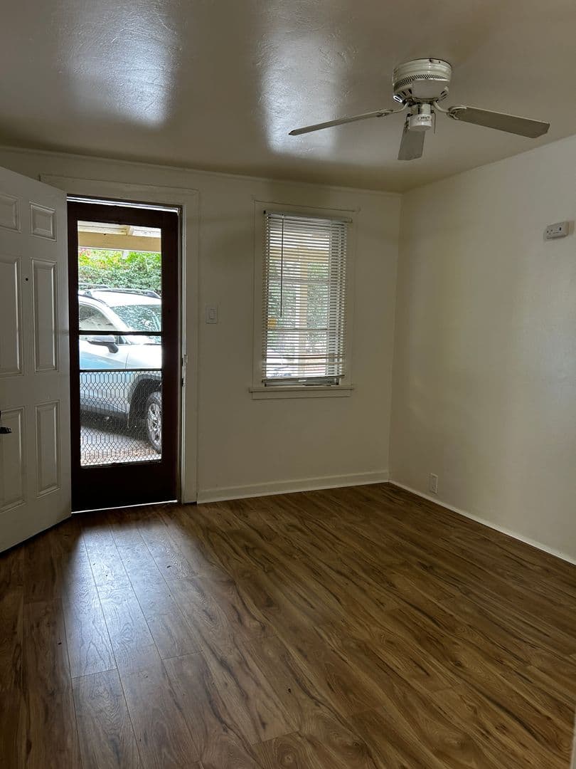 Riverside Apartment: 2726 5th St