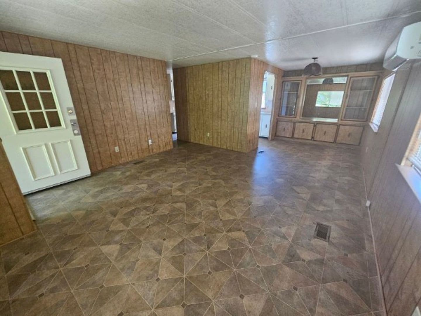 Upper Lake House: 571 Clover Dr #B