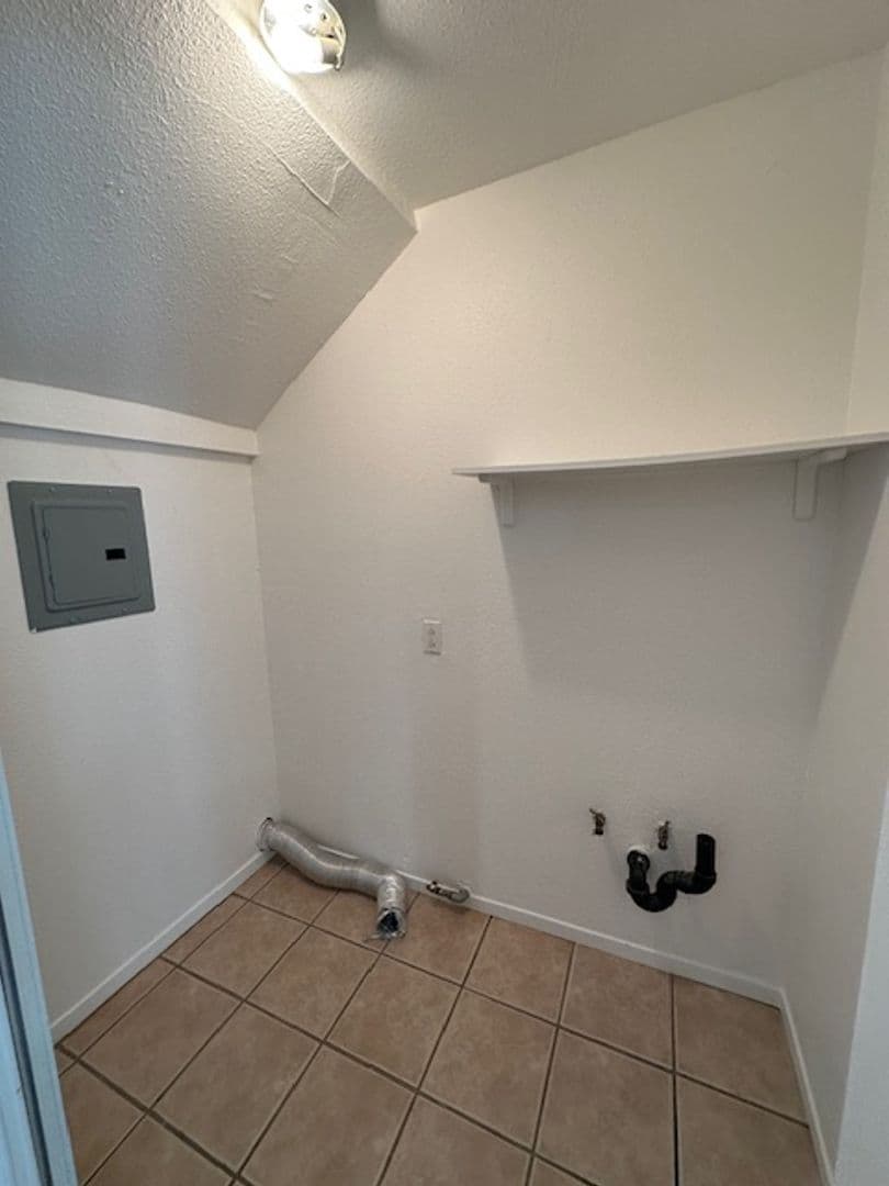 Santa Rosa Townhome: 2006 Humbolt St