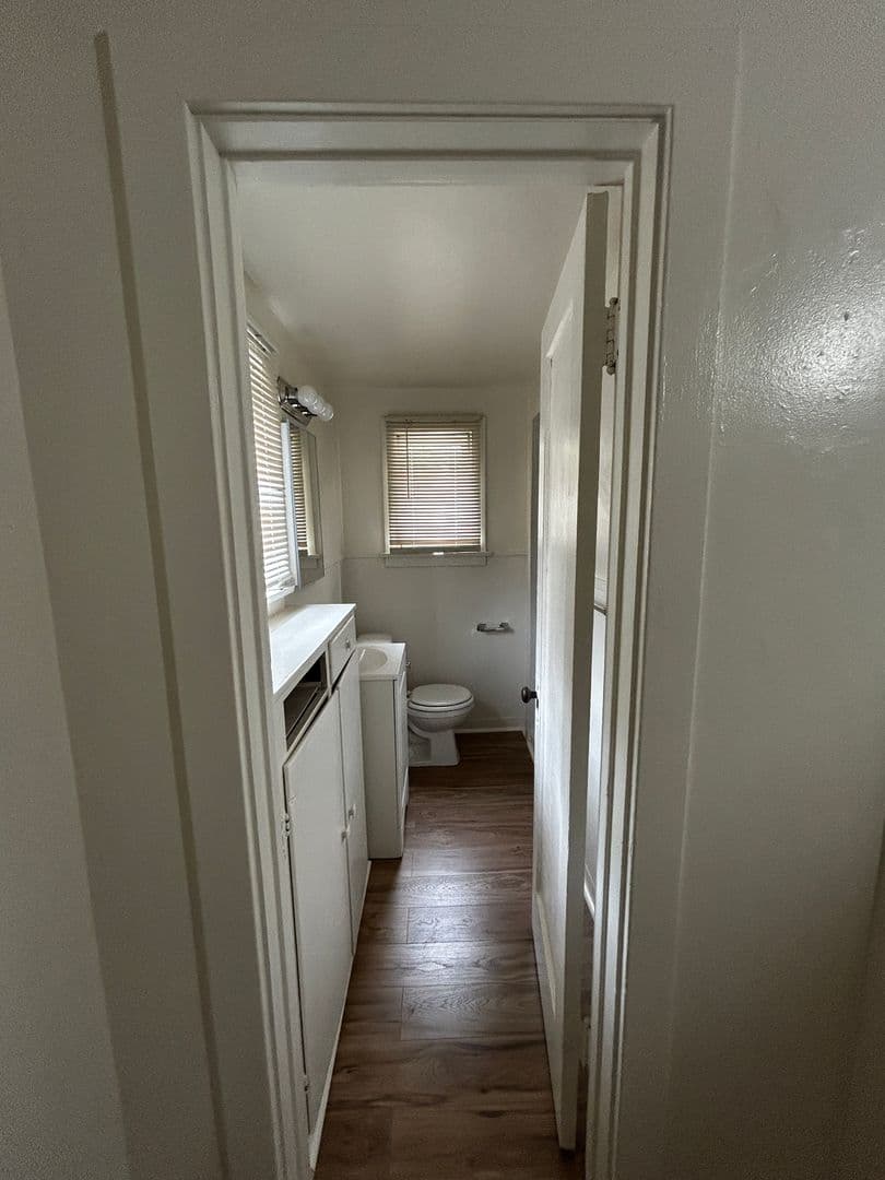 Riverside Apartment: 2726 5th St