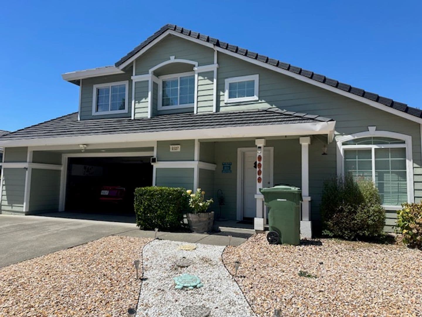 Windsor House: 9507 Lazy Creek drive