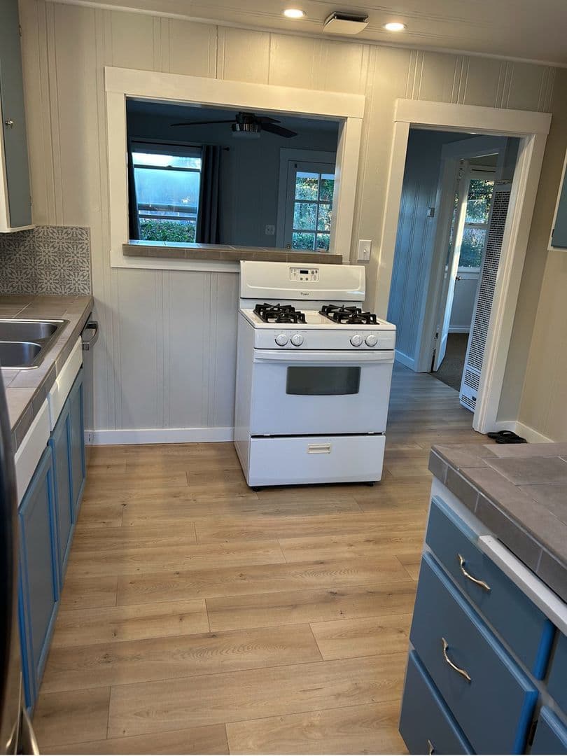 Sebastopol House: 7832 Mill Station Rd