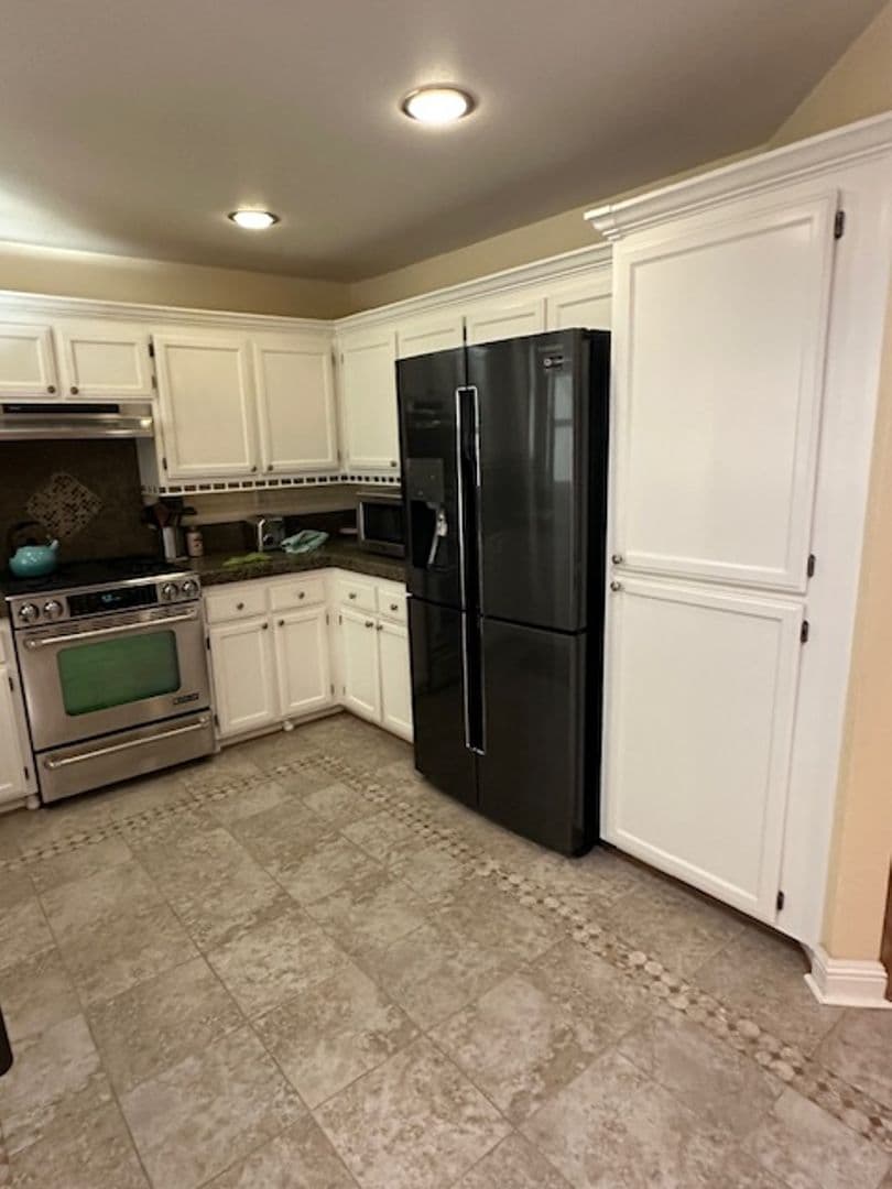 Windsor House: 9507 Lazy Creek drive