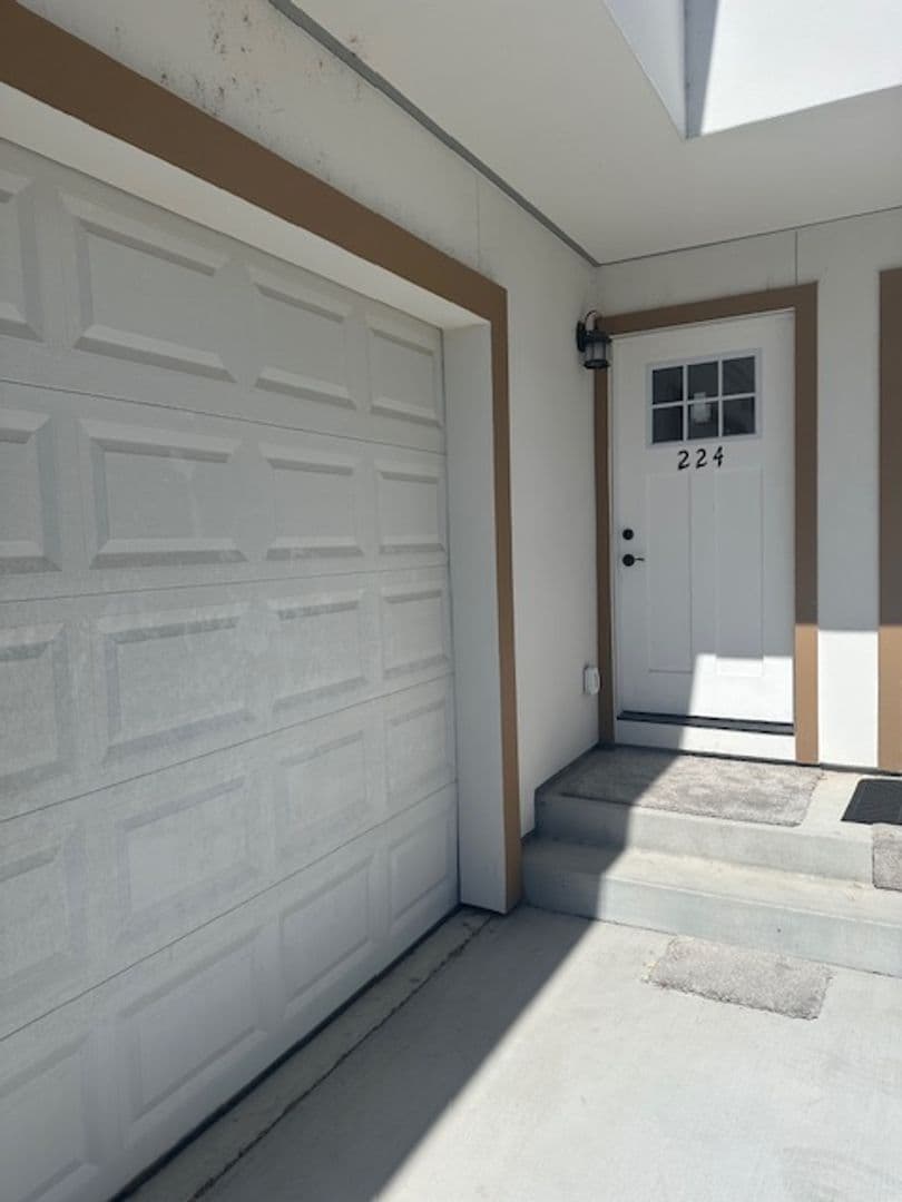Santa Rosa Apartment: 224A Brittian Lane