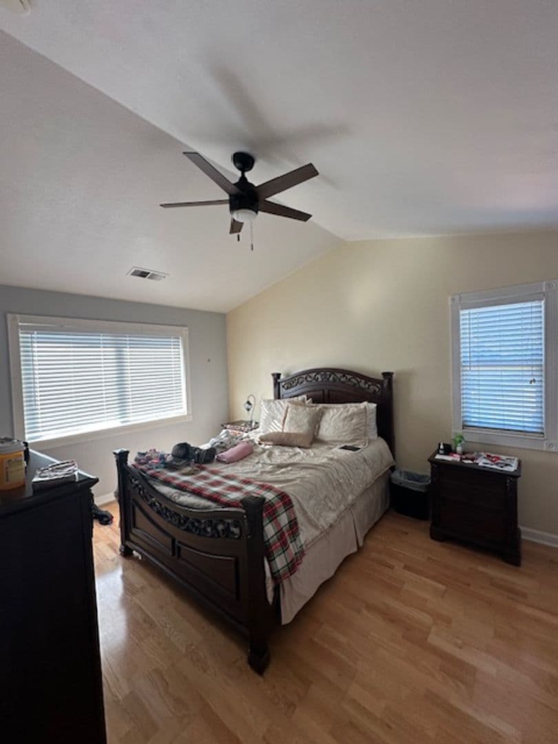 Windsor House: 9507 Lazy Creek drive