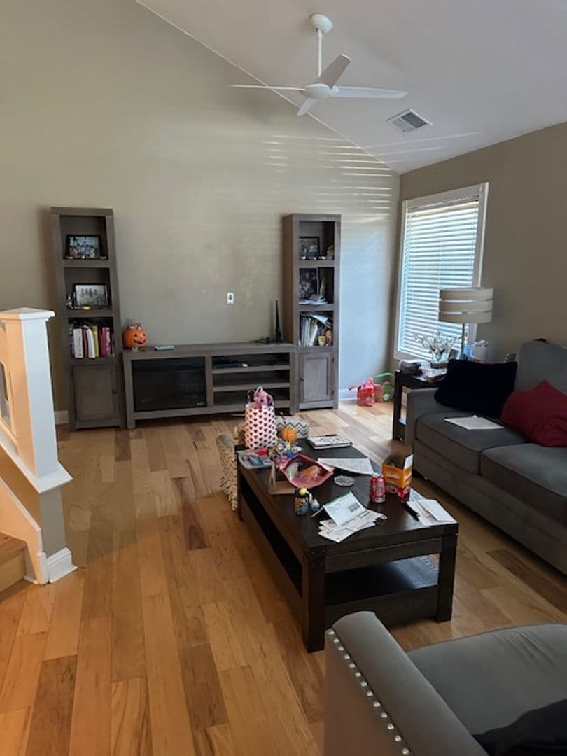 Windsor House: 9507 Lazy Creek drive