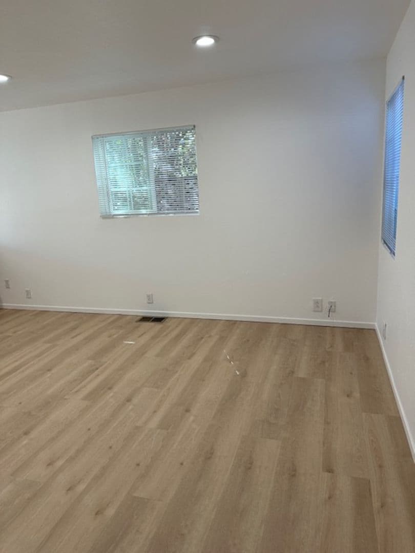 Santa Rosa Townhome: 2006 Humbolt St