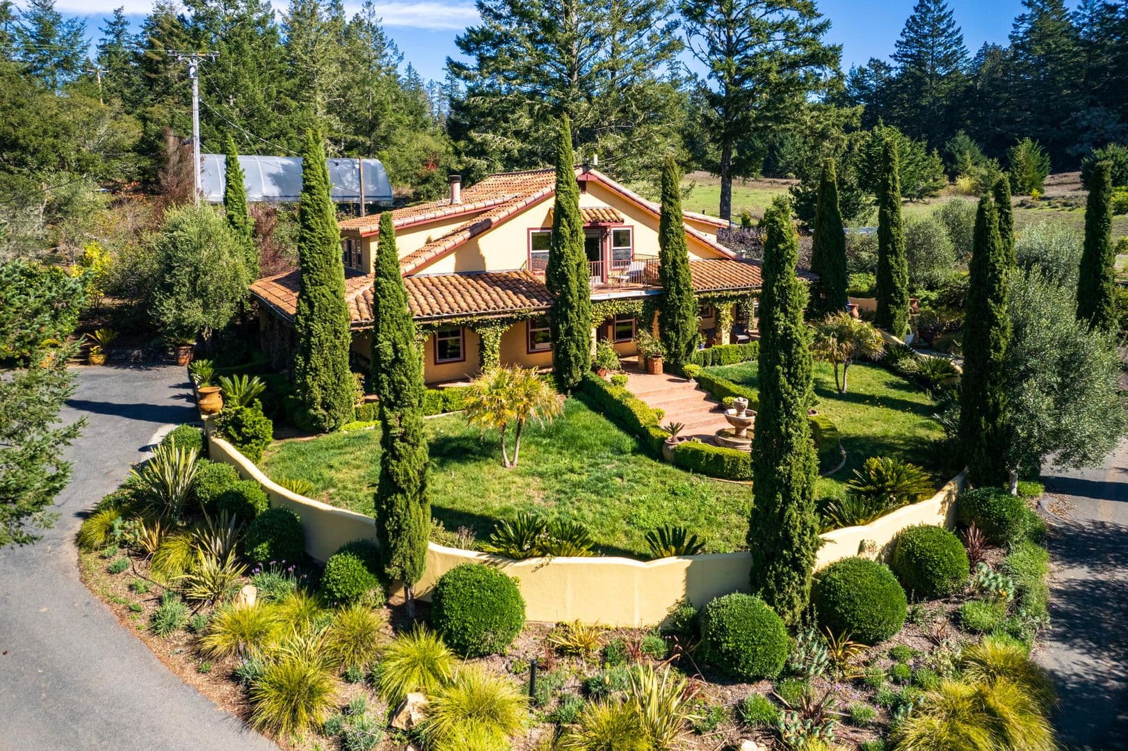 Occidental House: 17580 Taylor Lane