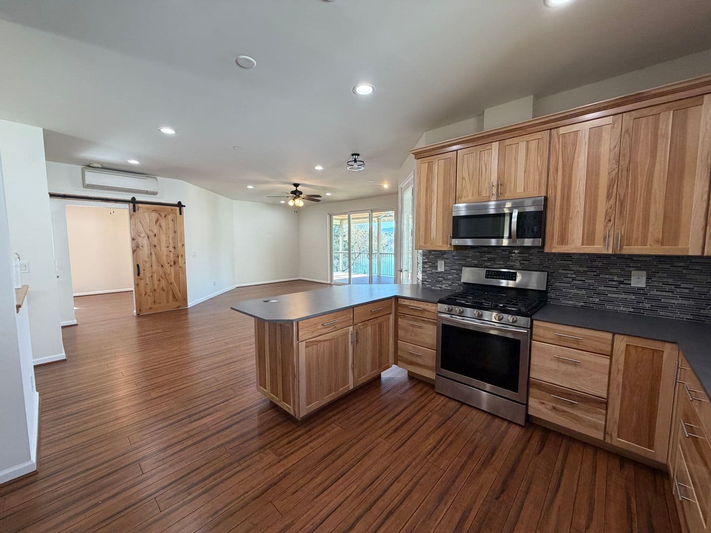 Hidden Valley Lake, House: 18591 North Shore Dr