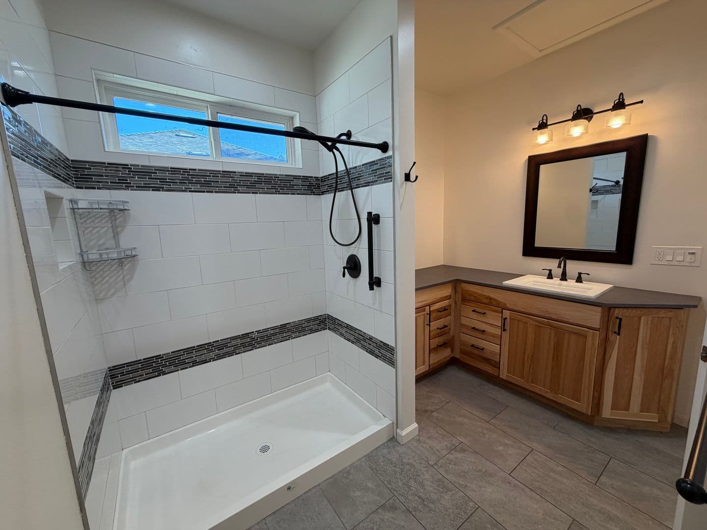 Hidden Valley Lake, House: 18591 North Shore Dr