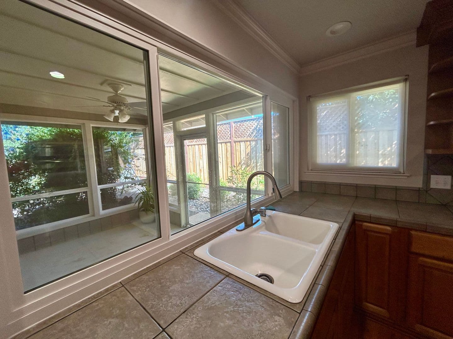 Santa Rosa House: 268 Oak Shadow Drive