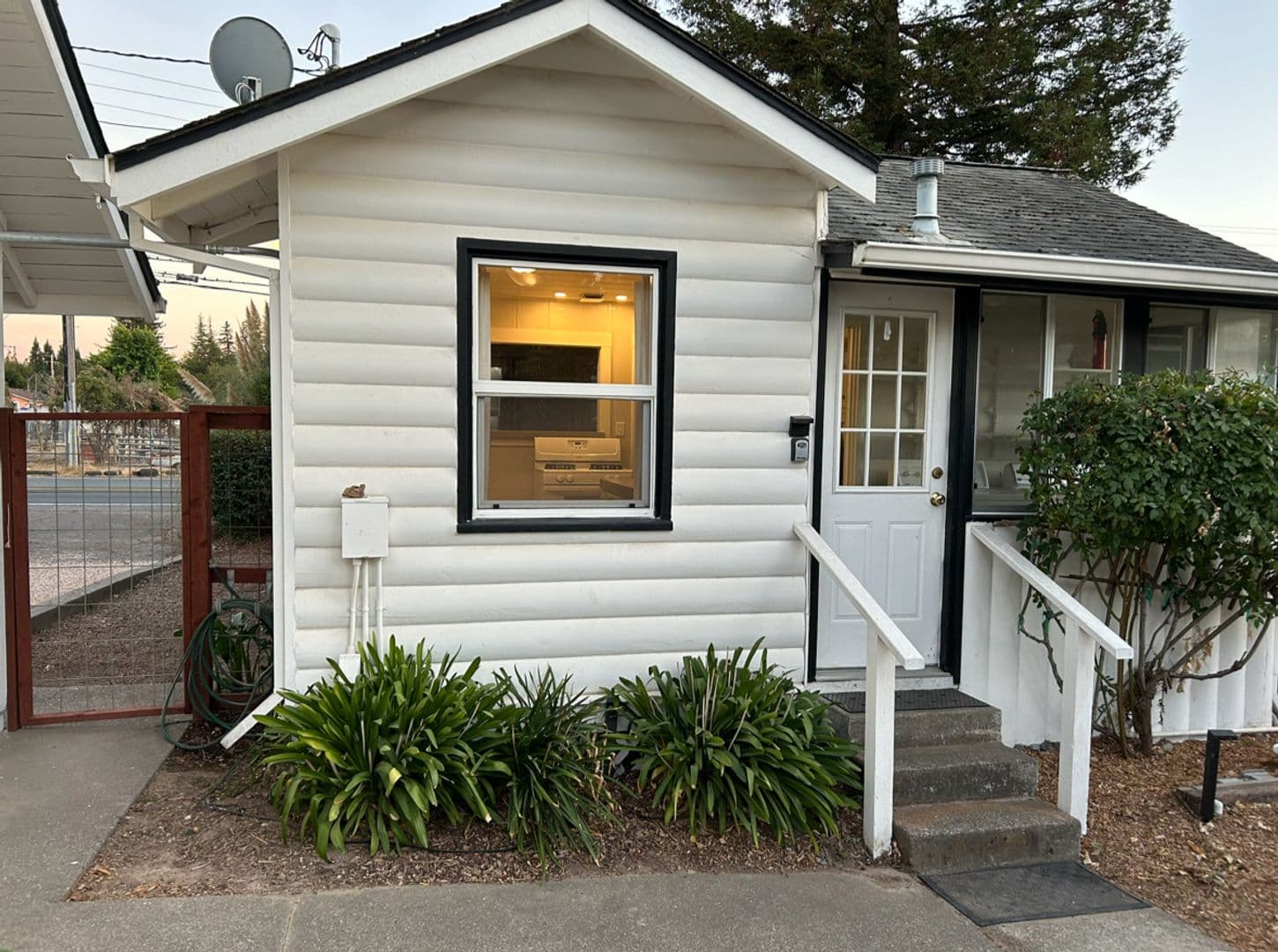 Sebastopol House: 7832 Mill Station Rd
