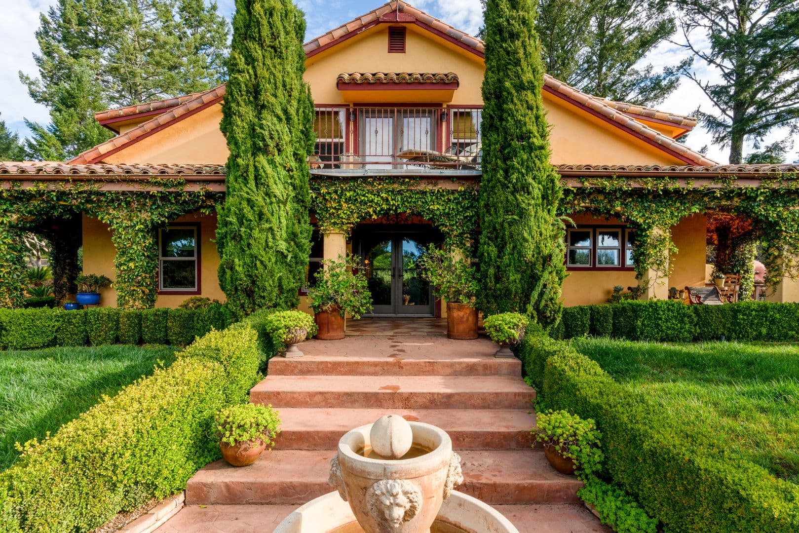Occidental House: 17580 Taylor Lane