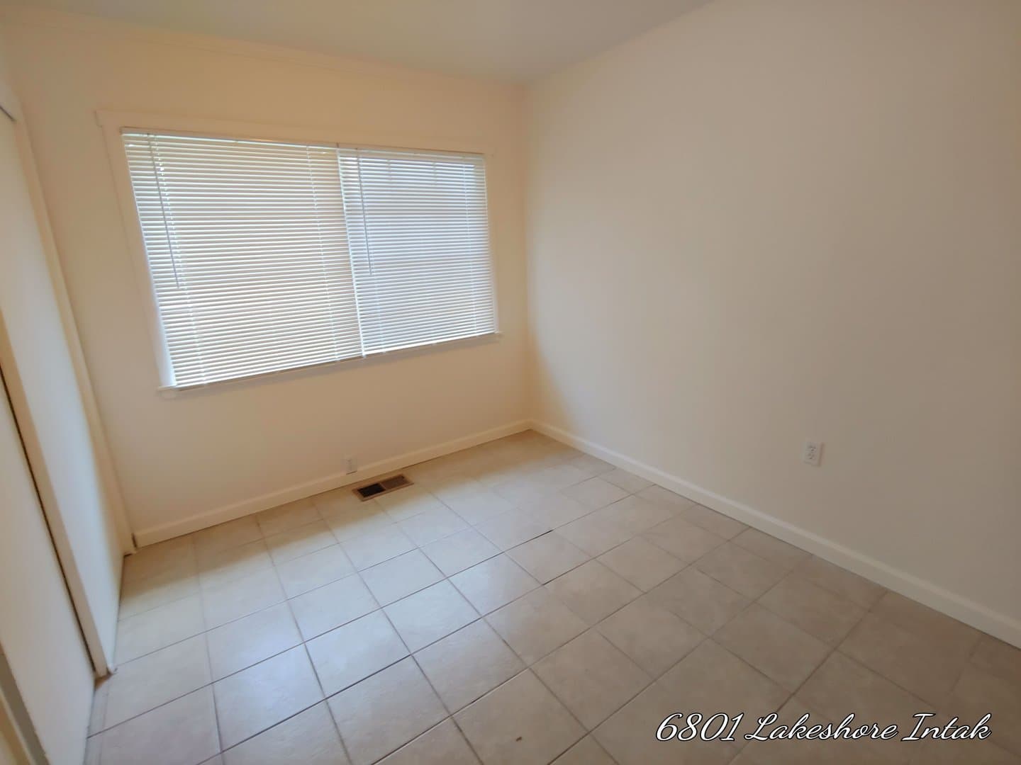 Lucerne House: 6801 Lakeshore Blvd