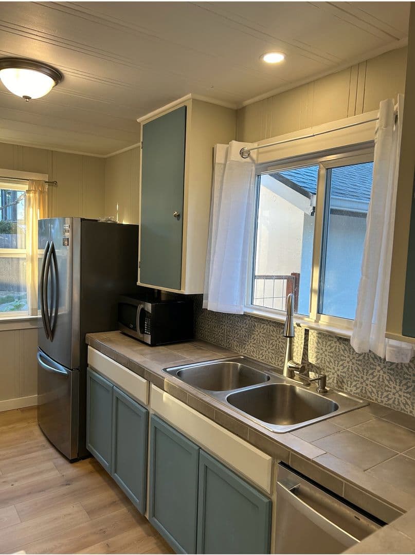 Sebastopol House: 7832 Mill Station Rd