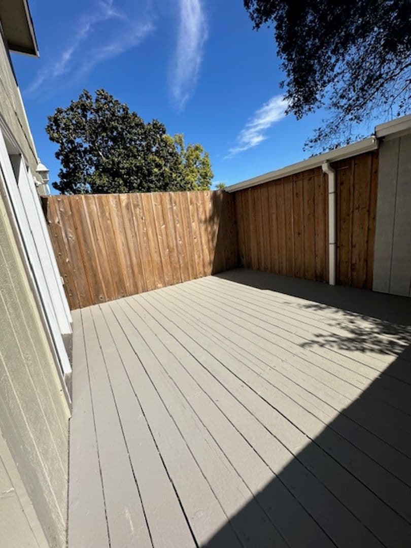 Santa Rosa Townhome: 2006 Humbolt St