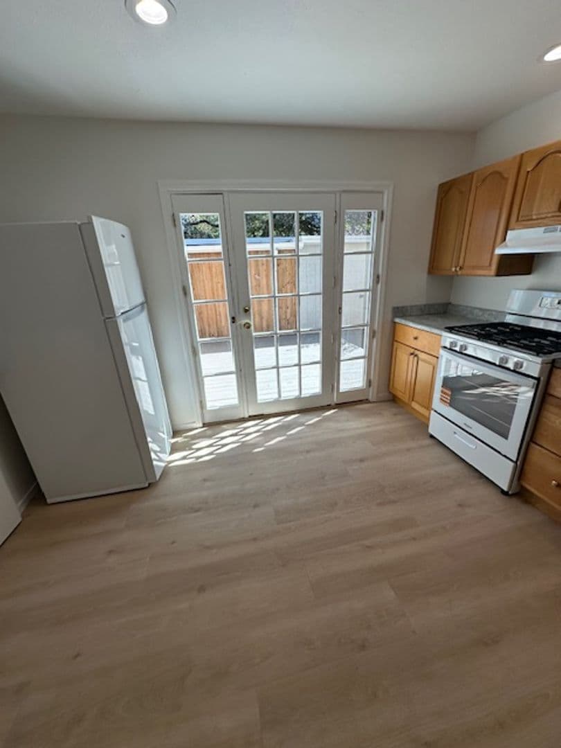 Santa Rosa Townhome: 2006 Humbolt St