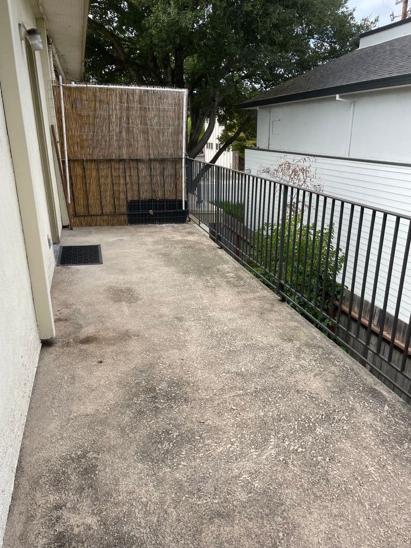 Santa Rosa Apartment: 446 S E Street