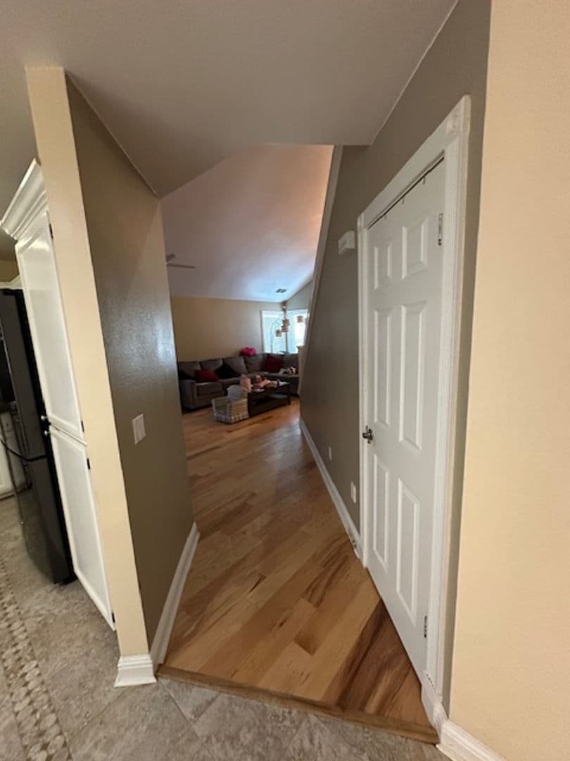 Windsor House: 9507 Lazy Creek drive