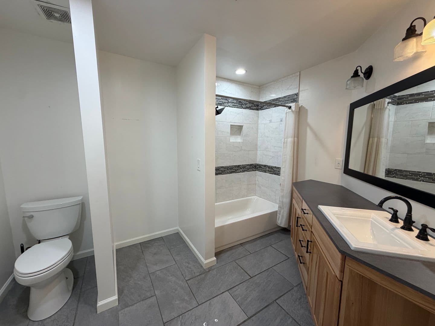 Hidden Valley Lake, House: 18591 North Shore Dr