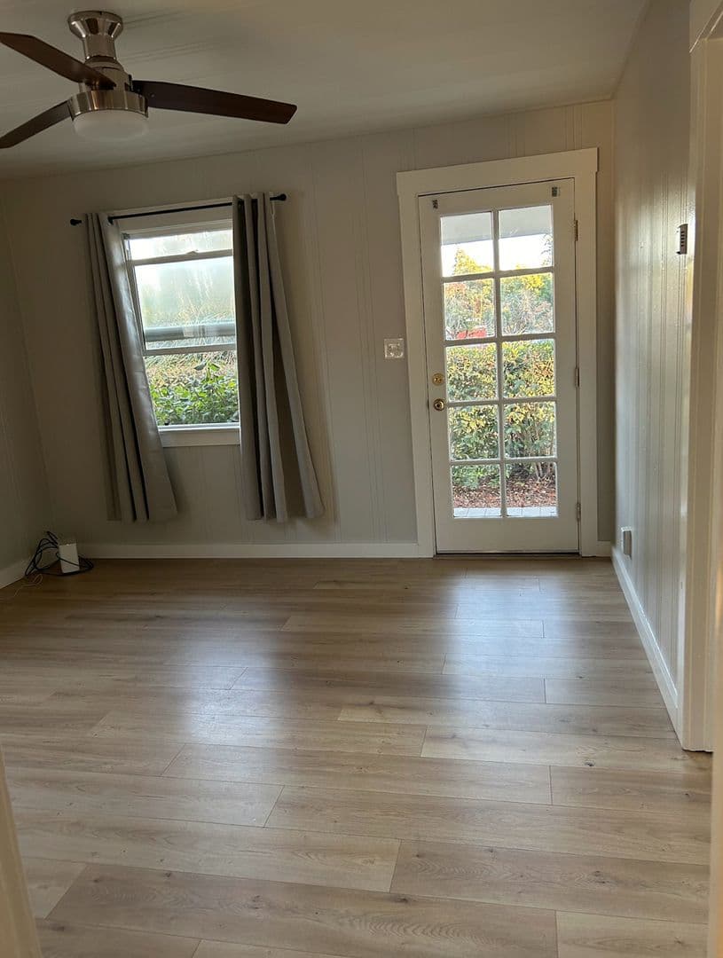 Sebastopol House: 7832 Mill Station Rd