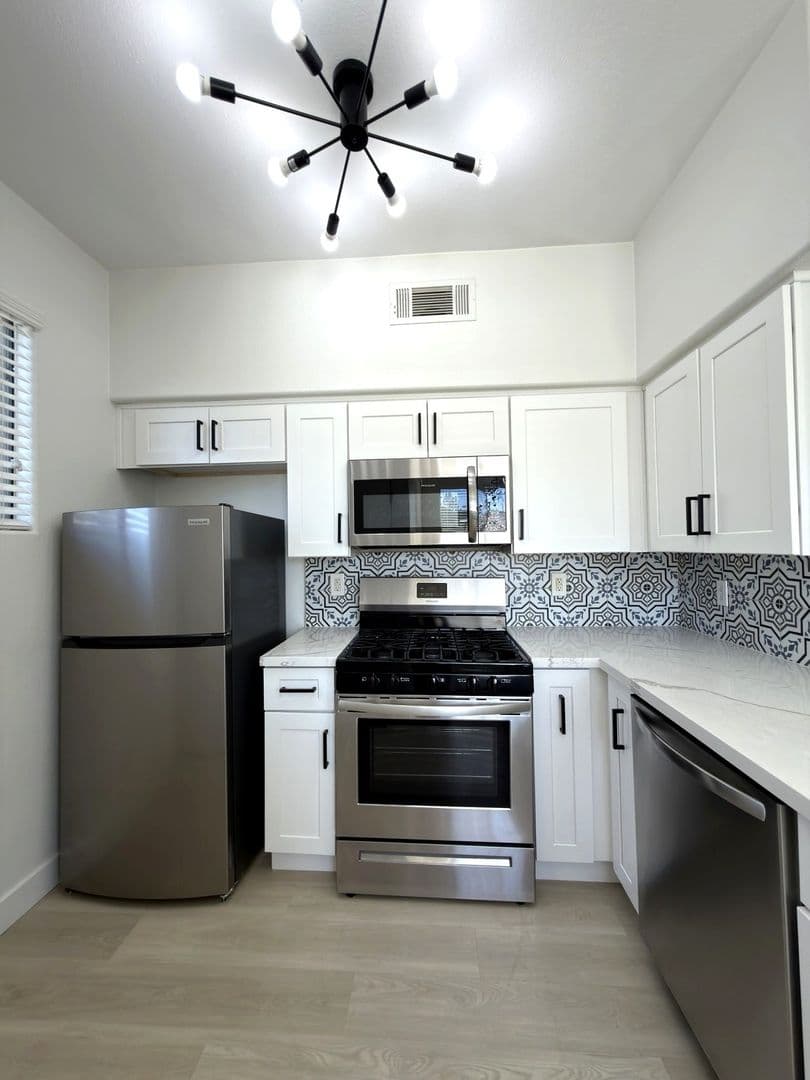 Las Vegas Condo: 9050 West Warm Springs Rd. #2084