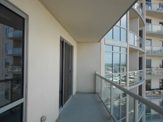 Las Vegas House: 200 West Sahara Ave