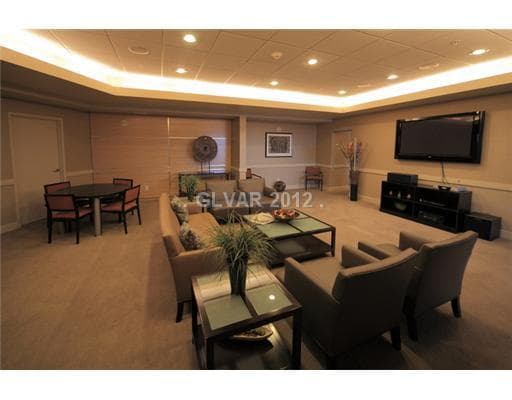 Las Vegas House: 200 West Sahara Ave