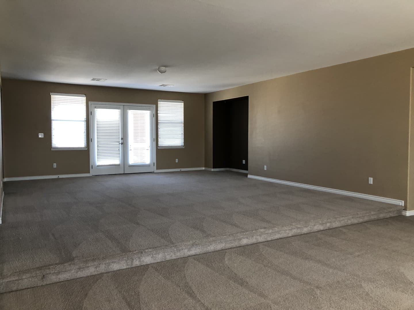 Henderson House: 2780 Mingary Ave