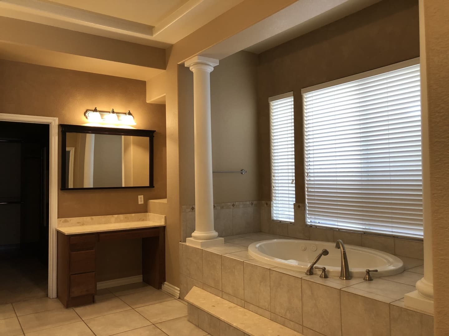 Henderson House: 2780 Mingary Ave