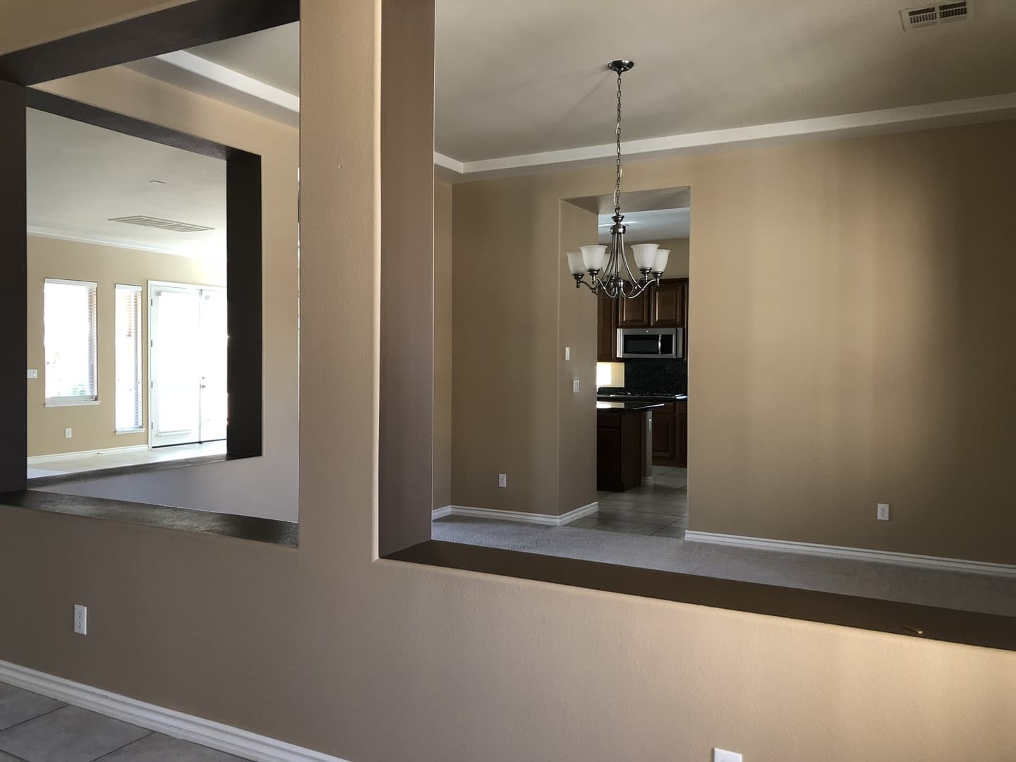 Henderson House: 2780 Mingary Ave