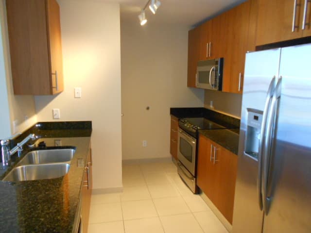 Las Vegas House: 200 West Sahara Ave