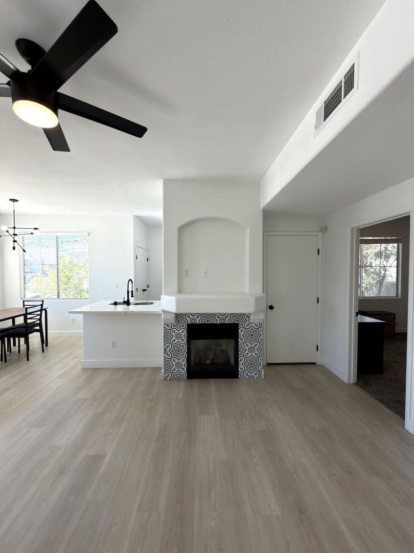 Las Vegas Condo: 9050 West Warm Springs Rd. #2084