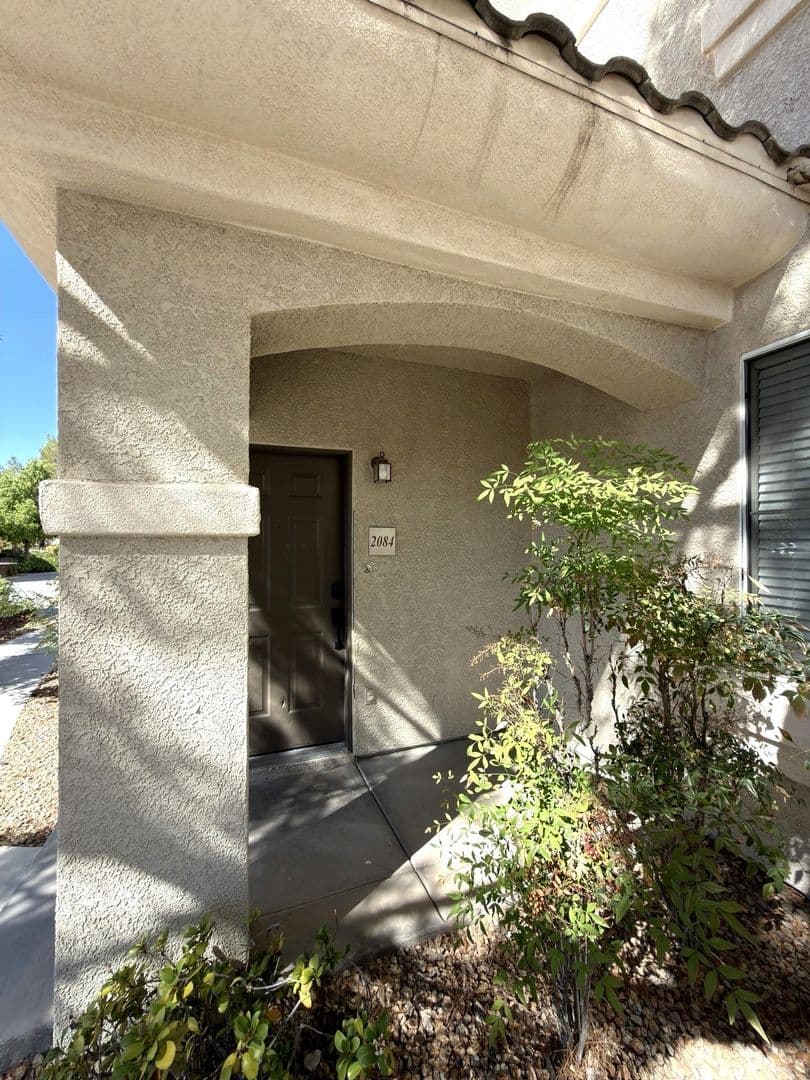 Las Vegas Condo: 9050 West Warm Springs Rd. #2084
