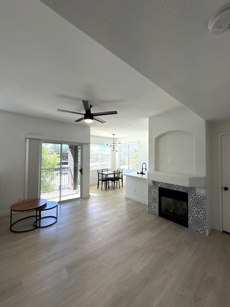 Las Vegas Condo: 9050 West Warm Springs Rd. #2084