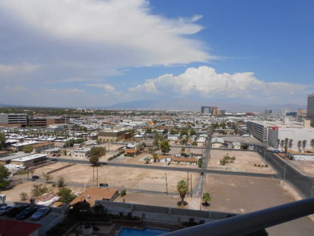 Las Vegas House: 200 West Sahara Ave