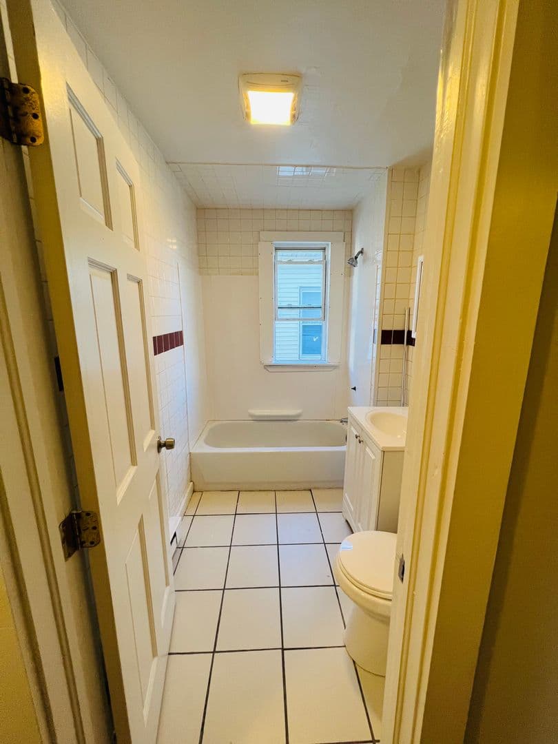 Dorchester House: 10 Westcott St.
