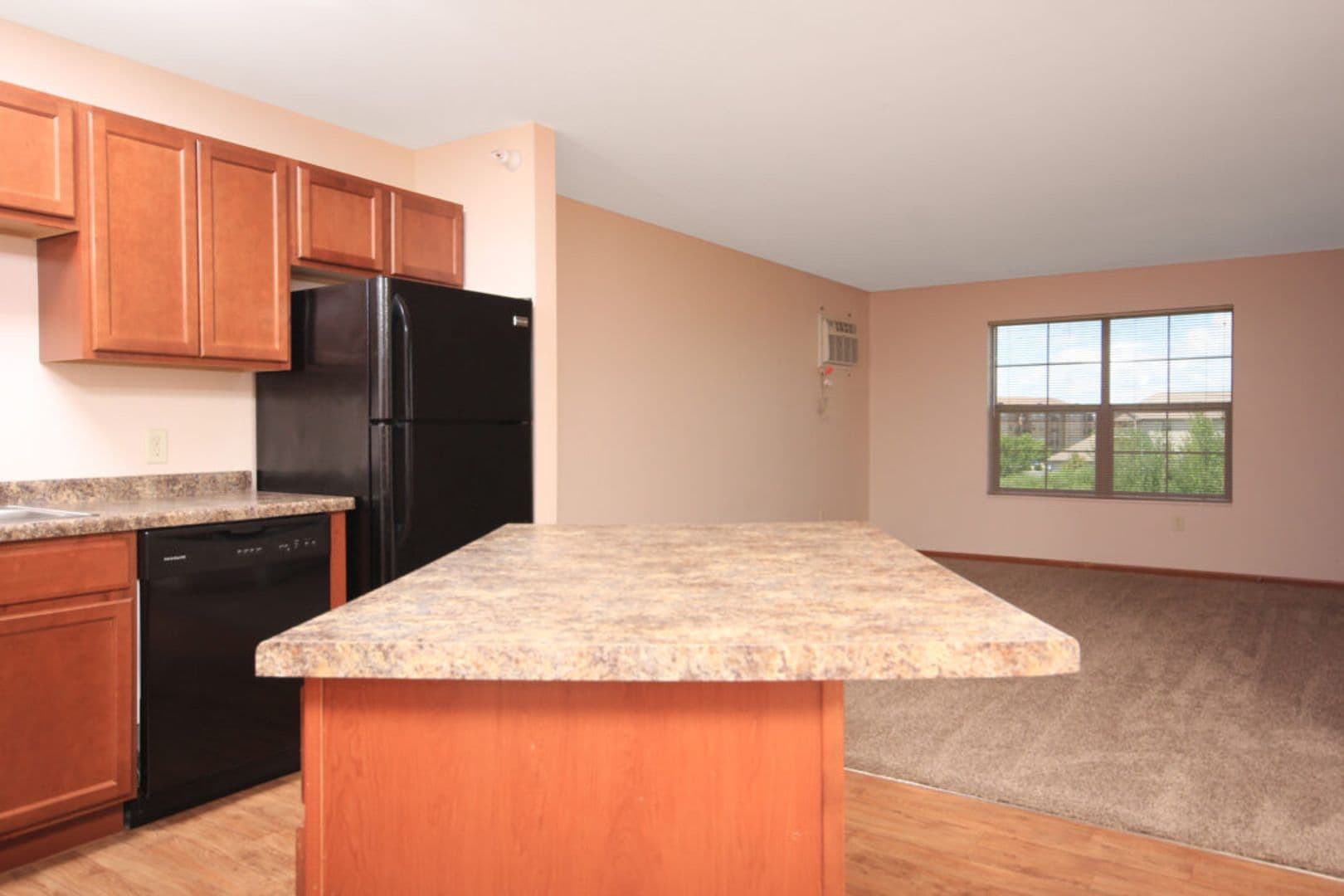 Alexandria Apartment: 4541 & 4727 Arbor Crossing SE