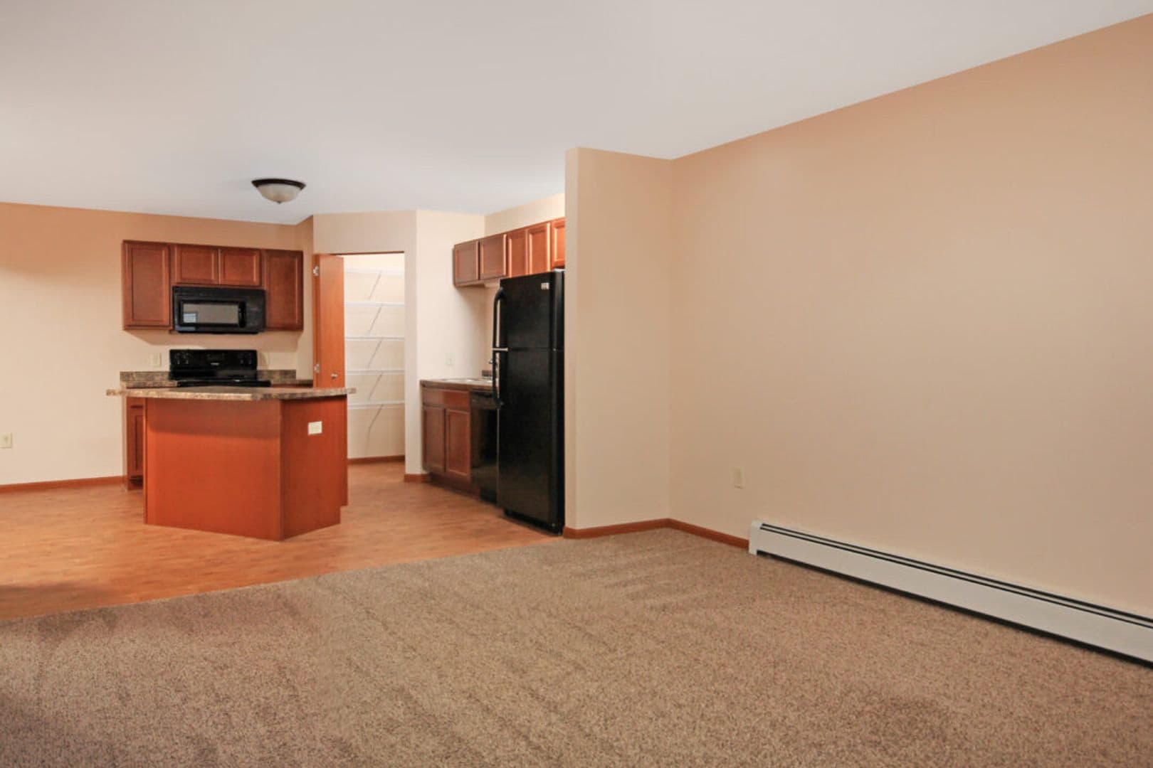 Alexandria Apartment: 4541 & 4727 Arbor Crossing SE